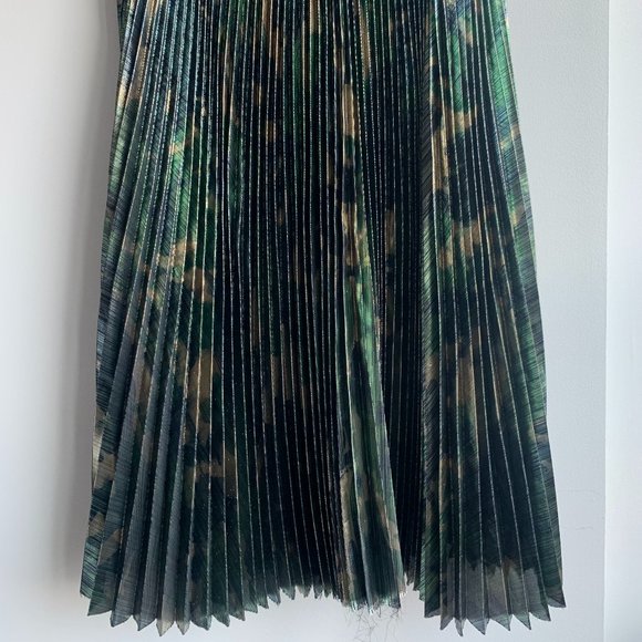 Off-White Brushstroke Plisse Skirt - Picture 2 of 5